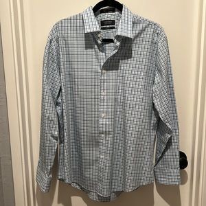 Men’s button down shirt from Nordstrom. Green/blue. Neck 16.5. 32-33 trim fit.